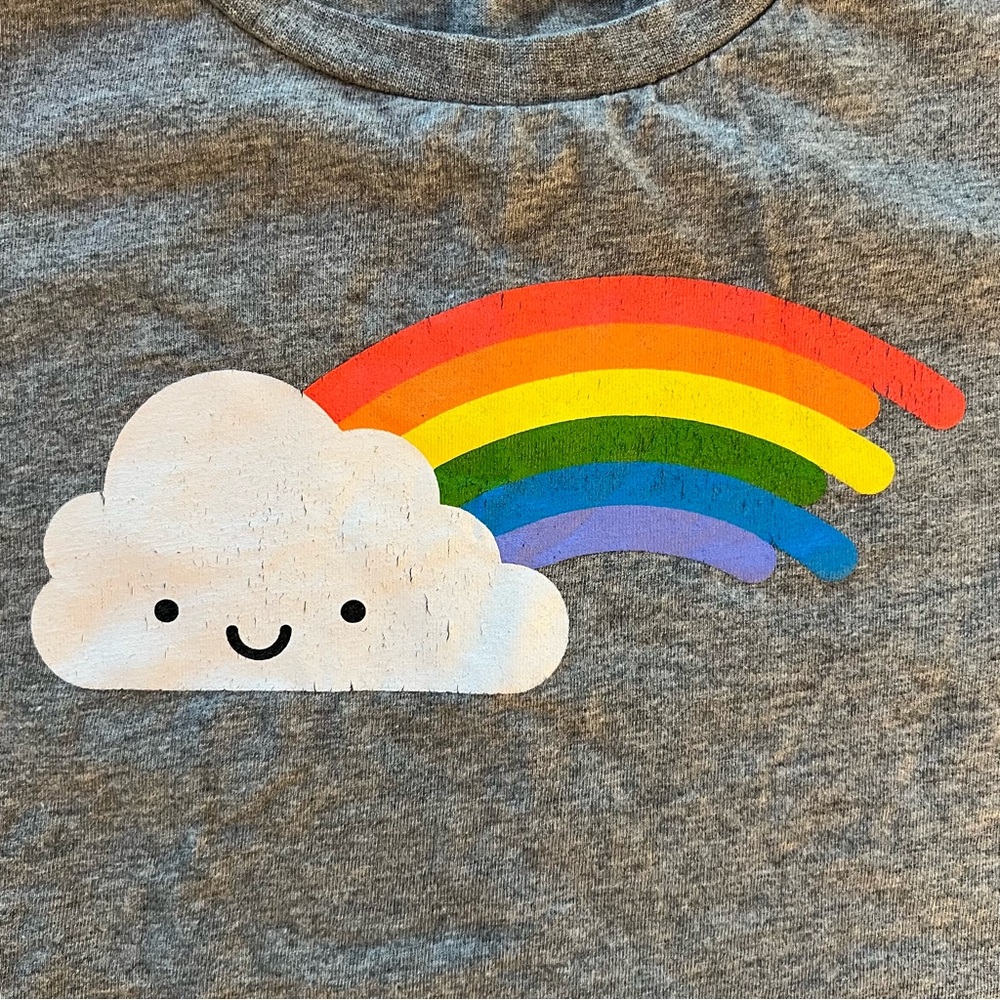 Whistle & Flute Kawaii Rainbow T-shirt
Size 5-6